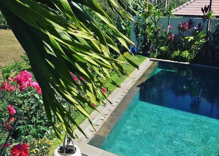 Canang Bingin * Uluwatu (Bali)