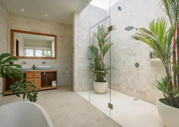 Canang Bingin Villa Uluwatu (Bali)